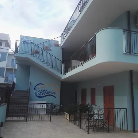 Blue Mirea Bed & Breakfast Spadafora